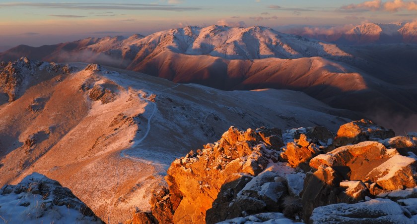 Wschód słońca na Khustupie, zdjęcie Kamila Gruszka