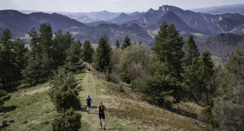 Pieniny Ultra-Trail. Ostatnie widokowe kilometry przed metą w Małych Pieninach. Zdjęcie Piotr Dymus