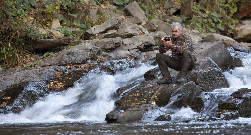 Najprzyjemniejsze są wschody słońca z przełęczy nad Terką. Pierwsze promienie zza horyzontu, mgły nad Sanem, pasące się żubry, śpiewające ptaki. Zdjęcie z archiwum Kazimierza Nóżki