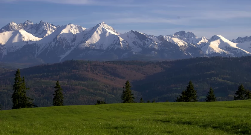 Panorama Tatr z Polany Wapienne. Zdjęcie Kuba Polanowski