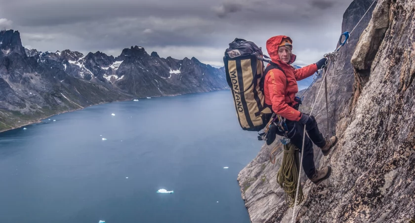 Eliza Kubarska podczas jednej z wypraw. Zdjęcie David Kaszlikowski / VerticalVision.pl