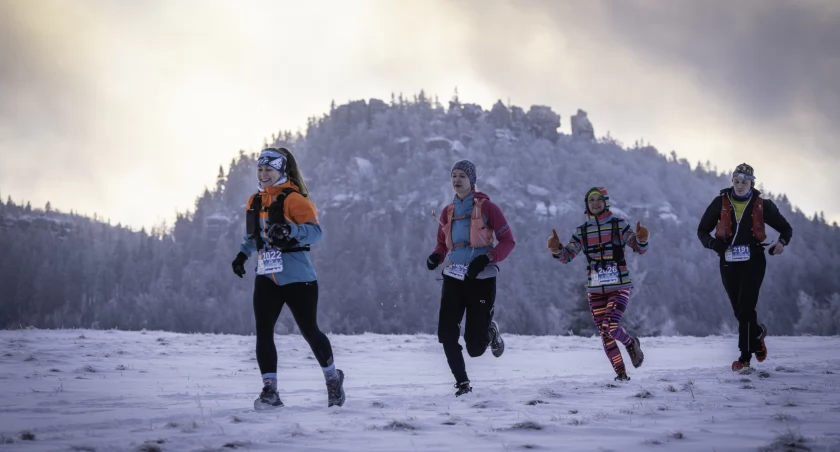 Zimowy Półmaraton Gór Stołowych. Zdjęcie Piotr Dymus