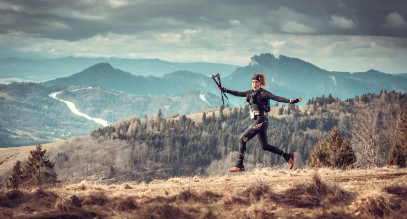Impreza biegowa nawiązuje do historii najsłynniejszego zbójnika w Polsce. Do zawodników zwracają się tu per Maryna lub Harnaś. Zdjęcie Jan Haręza