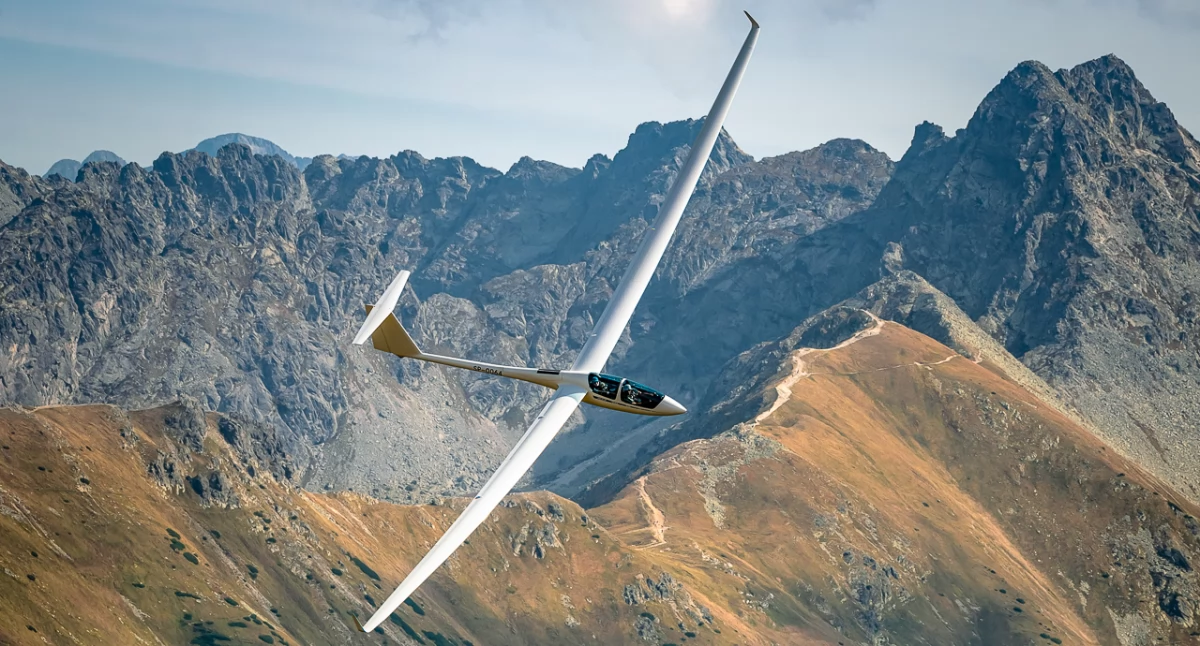 Lot szybowcem nad Tatrami Fot. Archiwum Sebastiana Kawy