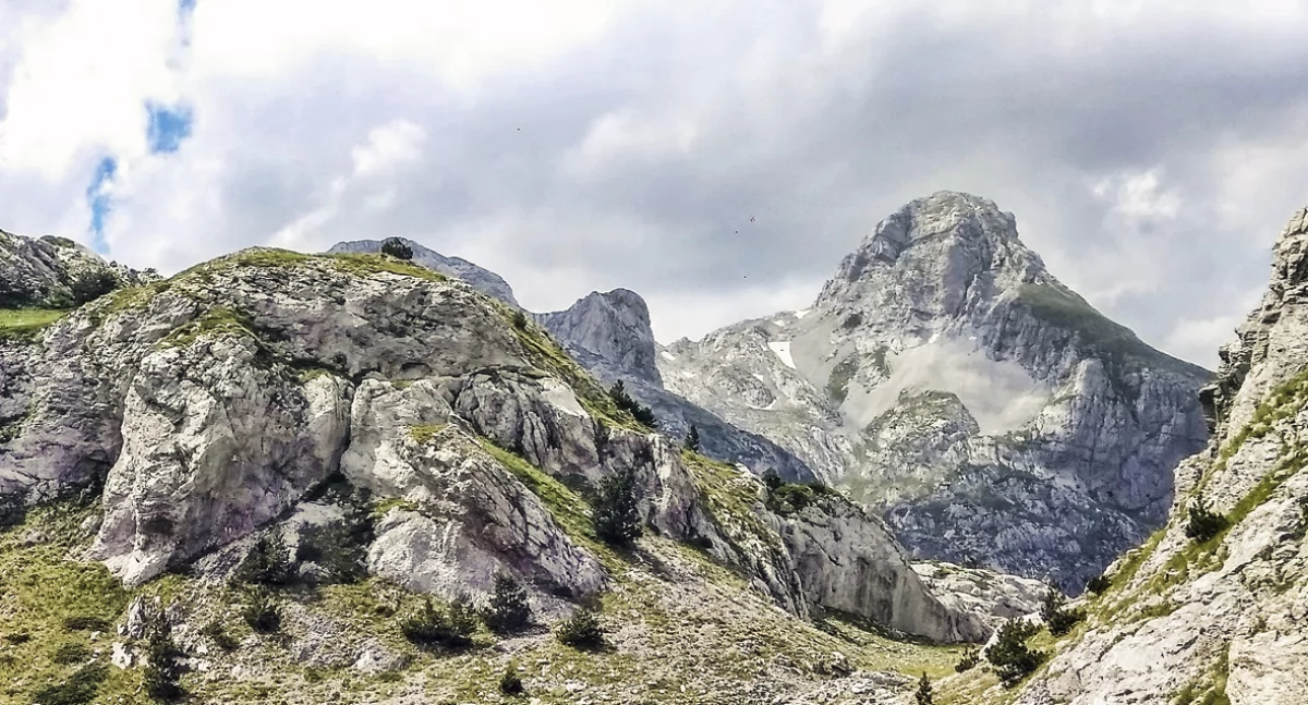 Przełęcz Qafa Pejes (1705 m n.p.m.), zdjęcie Konrad Gramont