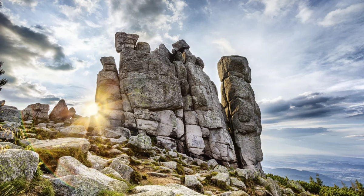Pielgrzymy najlepiej odwiedzić wieczorem, gdy turystów już nie ma. Fot. Radosław Dybała (Adobe Stock)