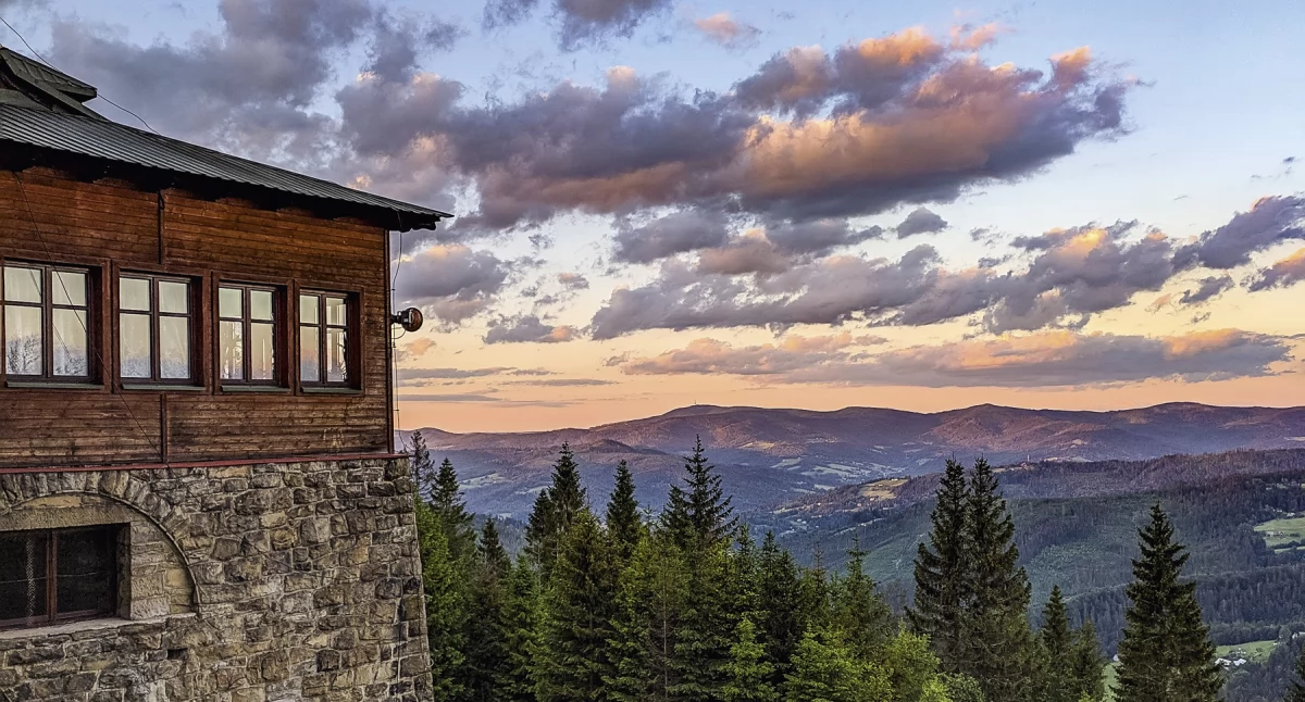 Schronisko PTTK na Stożku. Fot. Rafał Klisiński