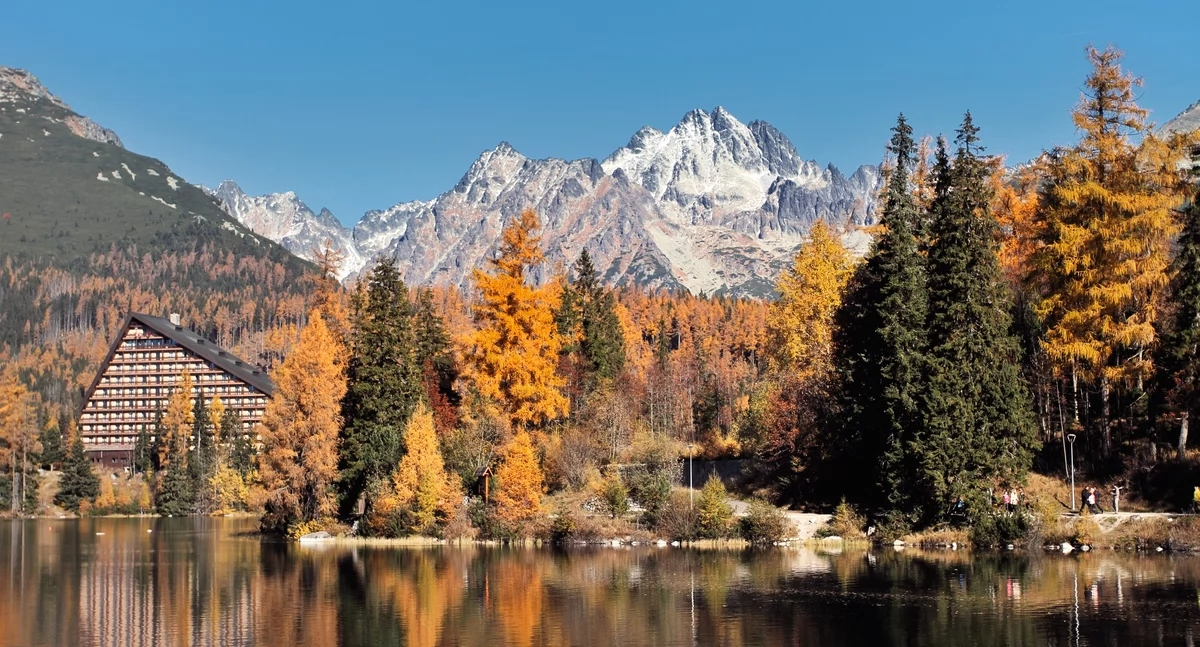 Panorama znad Szczyrbskiego Jeziora. Fot. Przemysław Piegza