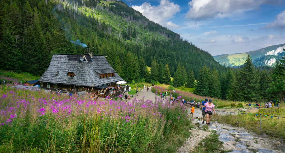 Schronisko na Hali Kondratowej jeszcze przed remontem. Fot. Kuba Polanowski