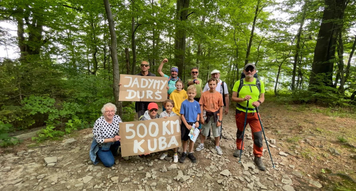 Kuba Gdynia, który pochodzi z Zabrza, mógł liczyć na gorące powitanie bliskich i przyjaciół | Fot. Piotr Jędrzejas