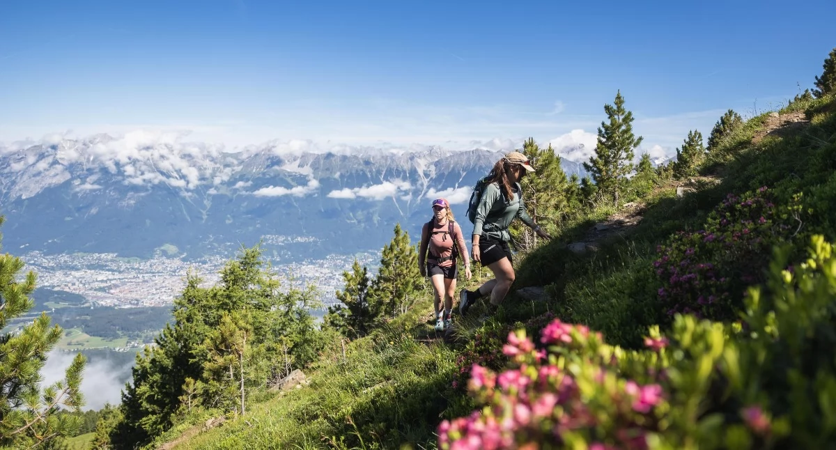 Alpy Austriackie, Alpejskie miasta niepogodę Klimatyczne miejsca reset trekkingu wspinaczce - zdjęcie, fotografia