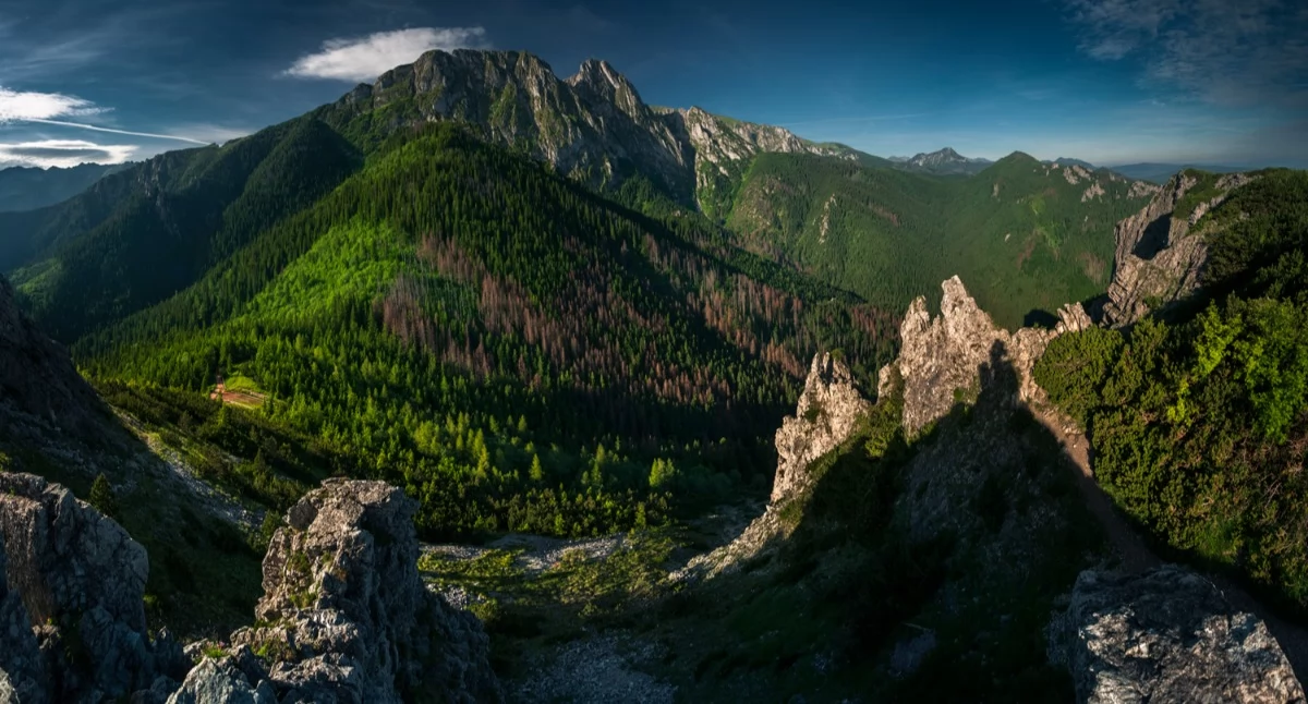 Tatry Zachodnie, Sarnia Skała Ścieżka Reglami najpiękniejszy spacer Tatrach Giewontem - zdjęcie, fotografia