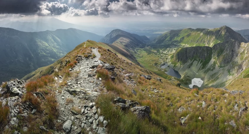 Bystra, widok na Dolinę Kamienistą. Zdjęcie Karol Nienartowicz
