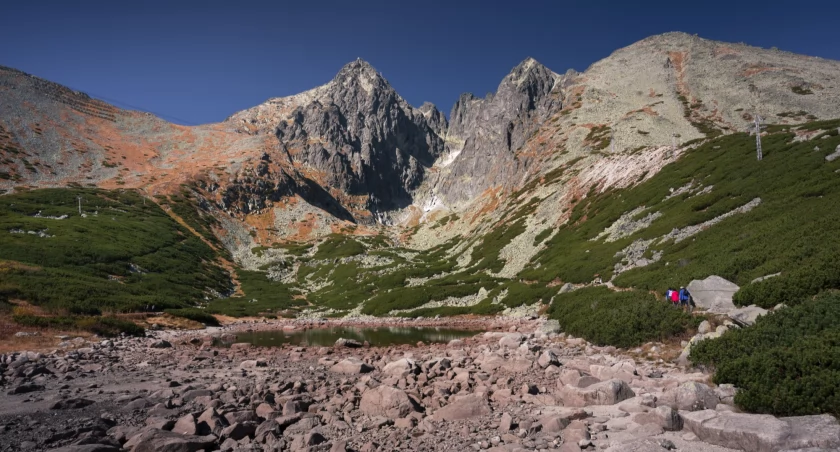 Tatry Słowackie, Łomnica widziana ze Skalnatego Plesa. Zdjęcie Karol Nienartowicz