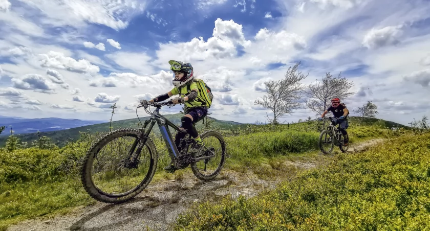 Zjazd z Baraniej Góry, królowej Beskidu Śląskiego. Zdjęcie Izabela Gumula