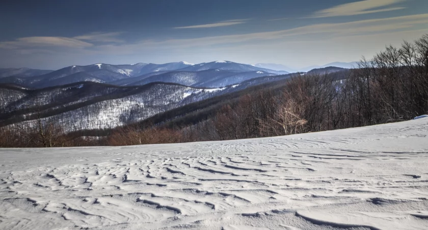 Fenomenalna bieszczadzka panorama rekompensuje trud podejścia z Cisnej. Zdjęcie Katarzyna Gerula