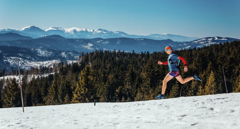Bieganie w sąsiedztwie Wielkiej Raczy to przede wszystkim niezapomniane widoki. Zdjęcie Rafał Soliński / beskidy.travel