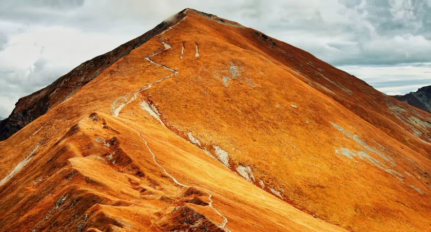 Widok z Kończystego na Starorobociański Wierch (2176 m n.p.m.) Fot. Przemysław Piegza