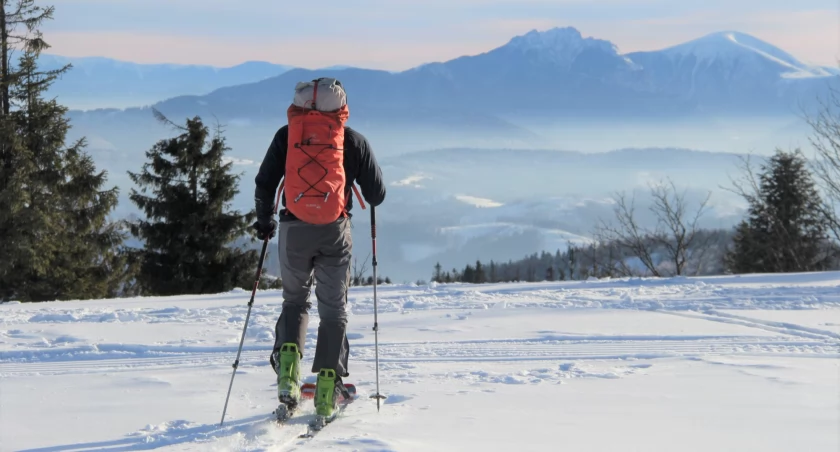 Skitury w Beskidzie Żywieckim. Zdjęcie Paulina Grzesiok