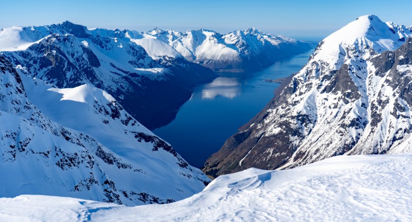 Alpy Sunnmøre otaczają Hjørundfjorden, zdjęcie Krzysztof Story