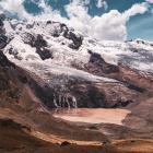 Peruwiańskie szczyty z groźnymi lodowcami | Fot. Krzysztof Story
