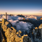 Tatry Słowackie, krzyż na szczycie (2655 m n.p.m.), wyżej w Tatrach wejść się nie da....