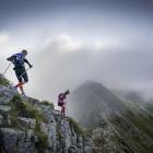 Trasa biegu prowadzi przez wymagające szlaki Tatr Zachodnich i Wysokich. Trzeba być...