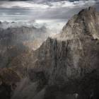 Widok z Rysów na Ganek (2462m n.p.m.) – szczyt w słowackiej części Tatr Wysokich....