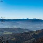 Beskid Śląsko-Morawski z Łysą Górą na ostatnim planie AdobeStock