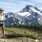 Autorka na tle wulkanu
Mount Jefferson
(3199 m n.p.m.). Zdjęcie z archiwum Agnieszki...