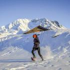 Bieganie po górach zimą to świetny trening i przyjemność w jednym. Zdjęcie TSL Snowshoes