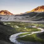 Wulkany Descabezado Grande oraz Cerro Azul. Zdjęcie Matúš Lašan