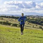 Grzbiet nad Dursztynem z widokiem na Babią Górę i Gorce, zdjęcie Michał Parwa