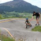 Bike Park Kasina z widokami na Beskid Wyspowy. Zdjęcie Andrzej Otrębski