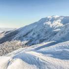 Diablak (1725 m n.p.m.)
widziany od strony
przełęczy Brona.
W cieniu słynna
Perć...