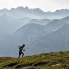Nagrodą za podbieg pod wierzchołek Krzesanicy są widoki m.in. na gniazdo Kop...