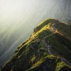 Cała trasa biegu poprowadzona jest technicznymi i nierzadko wąskimi szlakami. Zdjęcie...