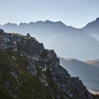 Najczęstszym grzechem turystów w Tatrach jest schodzenie ze szlaku, fot. Bartek Solik
