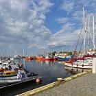 Port w Ustce | Fot. Henryk Bielamowicz, CC BY 4.0  via Wikimedia Commons