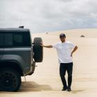 Andrzej Bargiel i Defender Fot. Land Rover