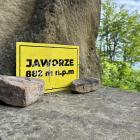 Tabliczka na szczycie g. Jaworze, fot. Kacper Szymański