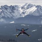 Tatrzańskie widoki skłaniają do szybszego tempa i... wysokich lotów. Zdjęcie Zimowy...