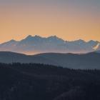 Widok na Tatry znad wieży na Jaworzu | Fot. Adobe Stock