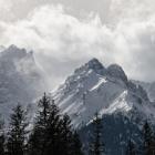 Parking na Palenicy Białczańskiej nie jest może najpiękniejszym miejscem w Tatrach, ale...