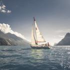 A po górskiej wędrówce warto popływać na jeziorze. Zdjęcie APT Garda Dolomiti SPA