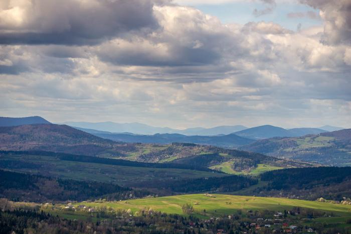 Widok z wieży widokowej na Ferdlu