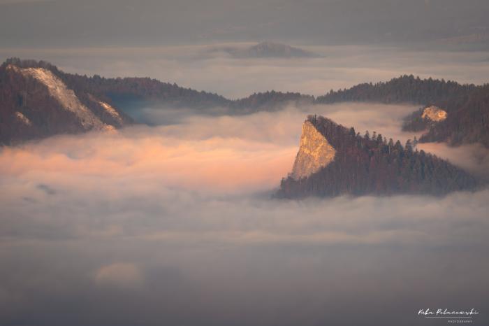 Sokolica o wschodzie słońca. Fot. Kuba Polanowski