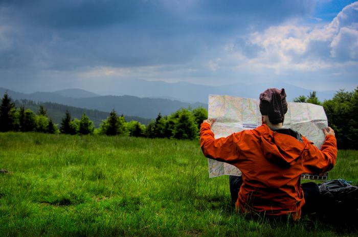 Autor tekstu na Jałowcu, Beskid Żywiecki. Fot. Kuba Polanowski