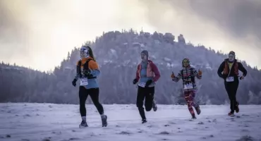 Zimowy Półmaraton Gór Stołowych. Biegiem na Szczeliniec