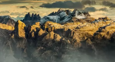 Złote Dolomity – Wieczorny Spektakl na Lagazuoi